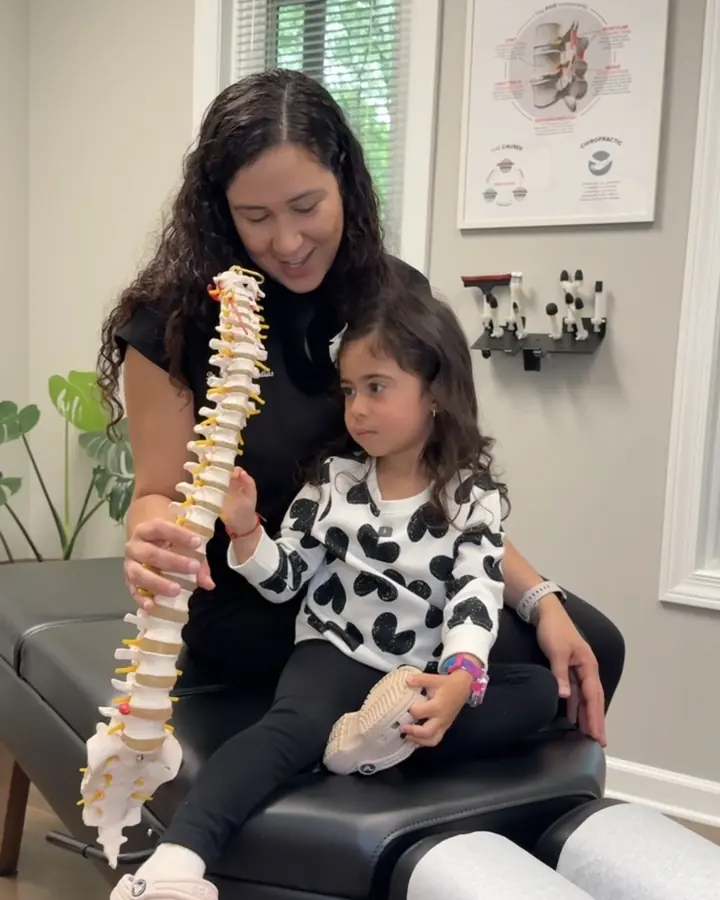 Bilingual chiropractic care at Matias Health Chiropractic in Roswell and Tucker, GA